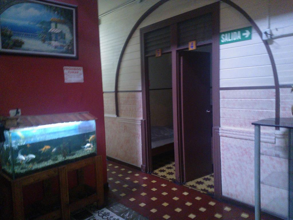 Hotel Bristol サンホセ エクステリア 写真